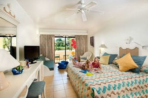 Family Room - IBEROSTAR Costa Dorada